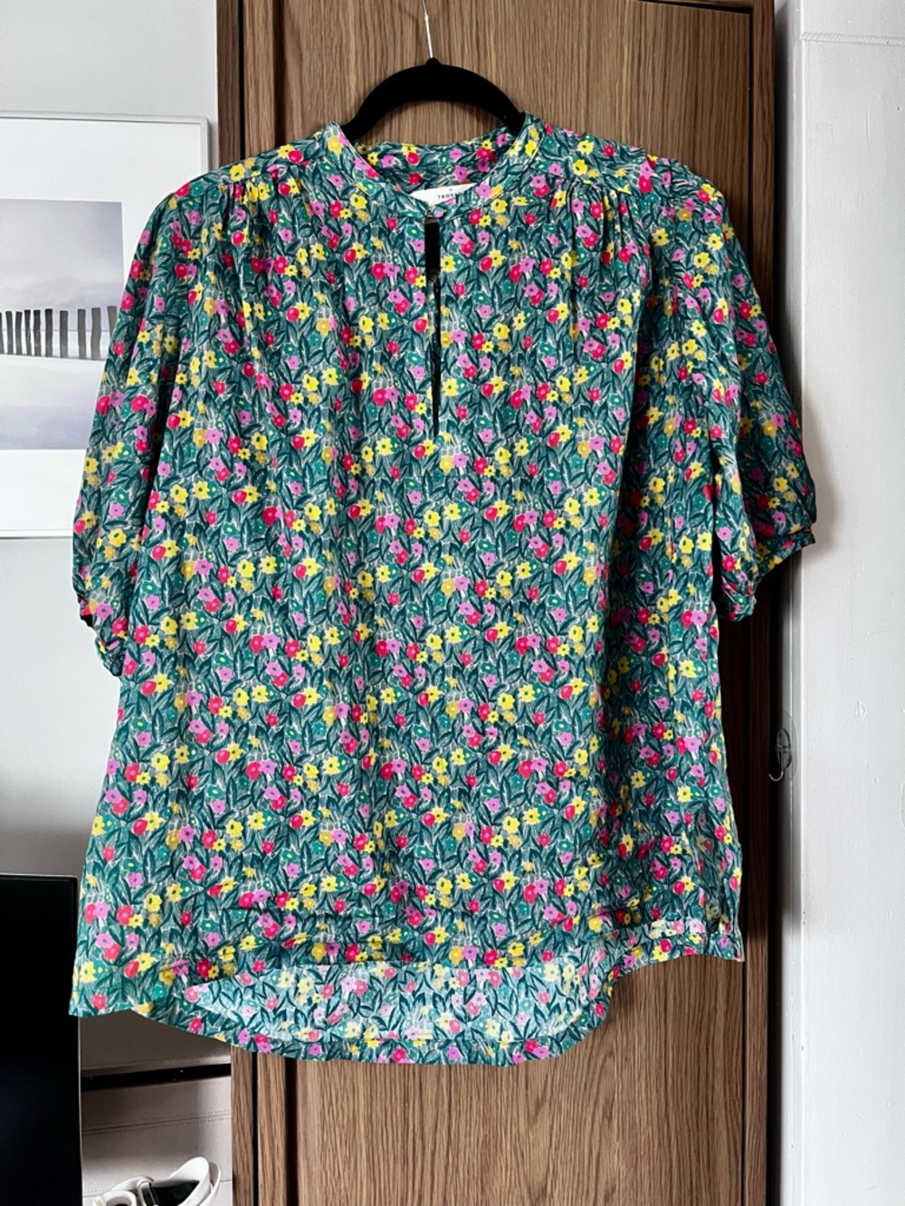 Trovata Teal Floral Button-Accent Top with Pink & Yellow Blooms